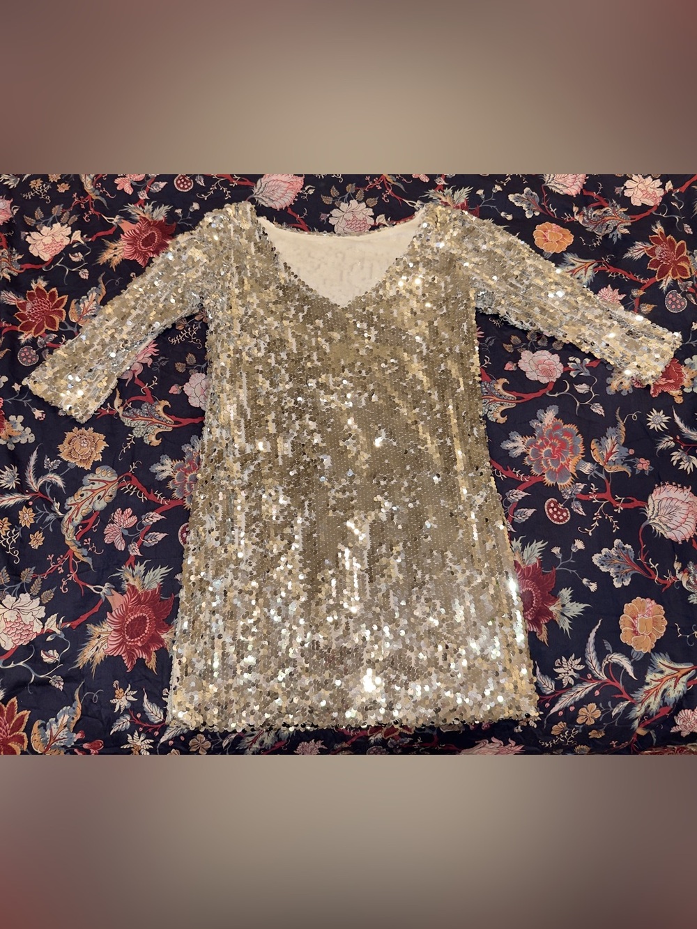 Silver Sequin V-Neck Party Dress